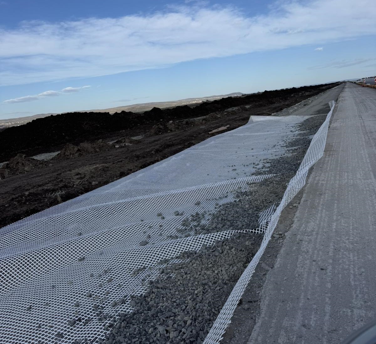Geosynthetic field application